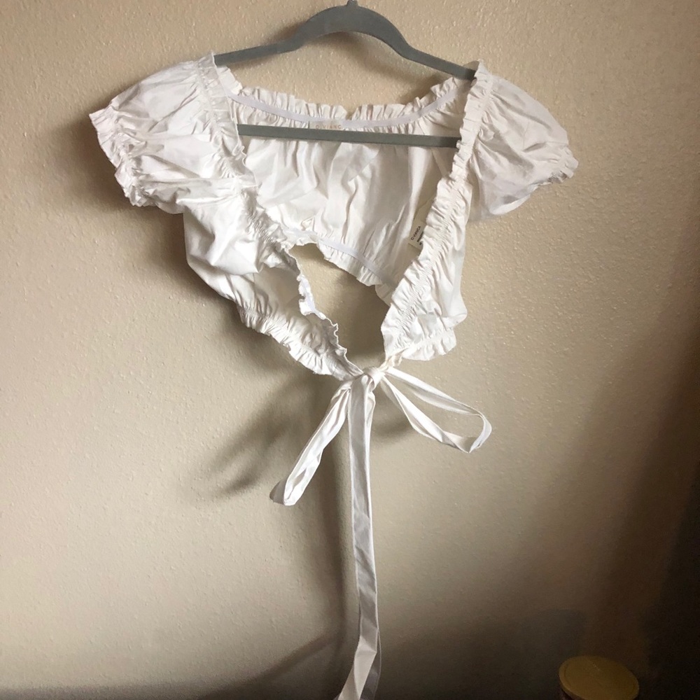 O.VIANCA white front tie crop top.